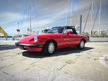 Alfa Romeo Spider 2.0