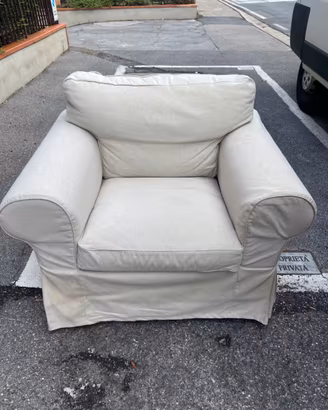 Poltrona Ikea Ektorp beige