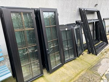 Finestre doppio vetro in alluminio