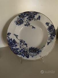 Piatto antico inglese flow blue Till & Sons "Poppy