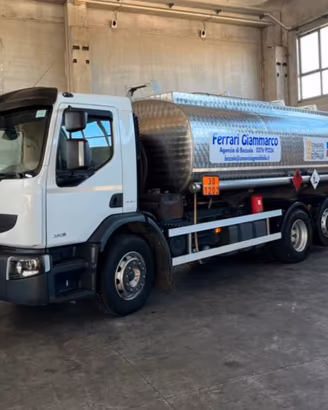 Renault premium 380.26 ADR autobotte gasolio