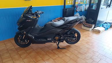 Tmax 560