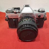 Macchina fotografica analogica reflex Canon