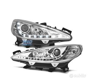 FARI PEUGEOT 207 06-12 LUCE LED DIURNA FONDO CROMA