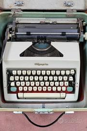 Macchina da scrivere Olympia