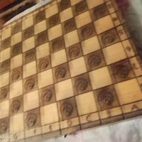 Scacchi Artigianali in Legno con Pirografia 