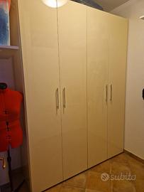 Armadio 4 ante battenti 240×180