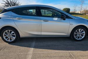 Opel Astra 1.5 122cv