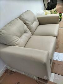 Divano pelle
