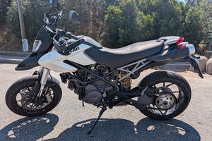 Ducati Hypermotard 796 (2010) 
