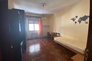 Stanza singola per studentessa