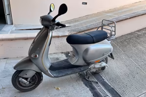 Vespa 150 et4