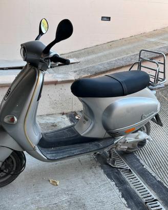 Vespa 150 et4