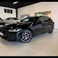BMW Serie 5(G30/31/F90) - 530e Touring Msport 2023