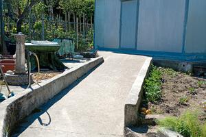 Vende terreno con fabbricato 28 mq