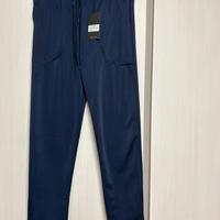 Pantaloni sportivi nuovi