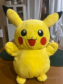 Peluche Pikachu