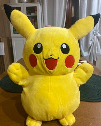 Peluche Pikachu