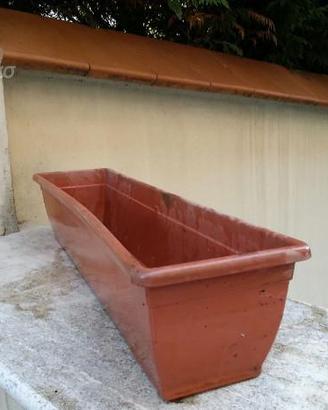 Vasi in plastica con sottovaso