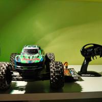 Macchinina telecomandata traxxas 4X4 hoss