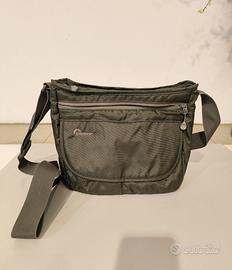 Borsa LowePro StreamLine 150 + tracolla fotocamera