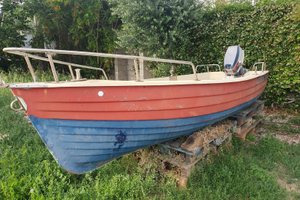 Barca da pesca doppio fondo