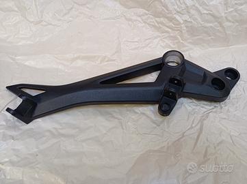 Supporto pedana Ducati Monster 696