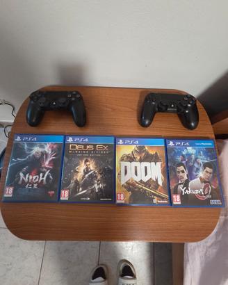 SET DI GIOCHI PS4 + 2 JOYSTICK PS4