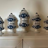 Vasi in ceramica farmacia