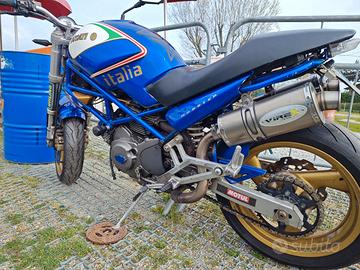 Ducati Monster 600 guid. con A2