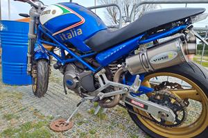 Ducati Monster 600 guid. con A2