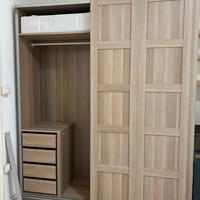 Armadio IKEA PAX con ante scorrevoli