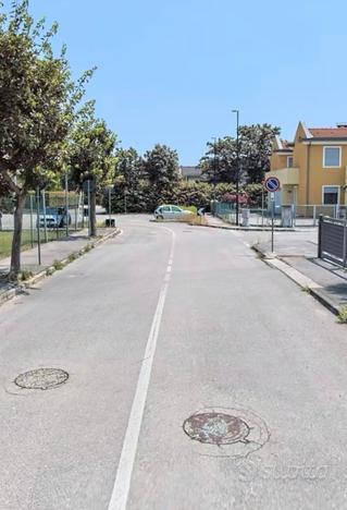 Quadrilocale con garage a ponte san nicolo'