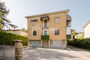 CORREGGIO - APPARTAMENTO CON 3 CAMERE, GARAGE E ZE