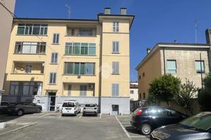 2 LOCALI A LUGO