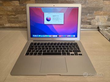 Macbook Air A1466, Intel i7, 8gb Ram, OS Monterey 