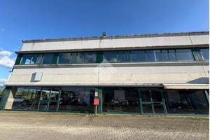 NEGOZIO A FIGLINE E INCISA VALDARNO