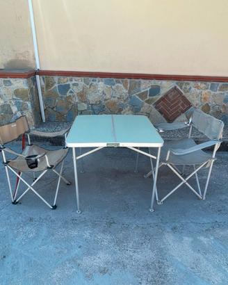 Tavolo  sedie da campeggio