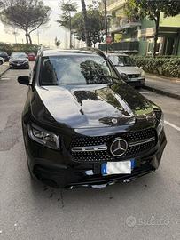 Mercedes glb 200 amg line