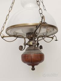 lampadario vintage in stile lampada a petrolio
