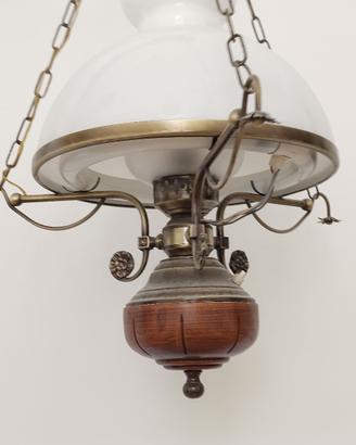 lampadario vintage in stile lampada a petrolio