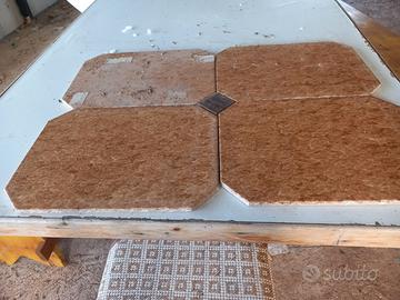 Mattonelle nuove mai usate