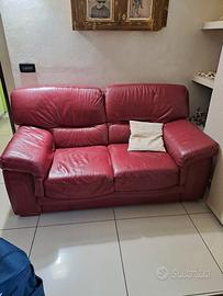divani in pelle rossa
