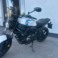 Yamaha XSR 700 BIANCA