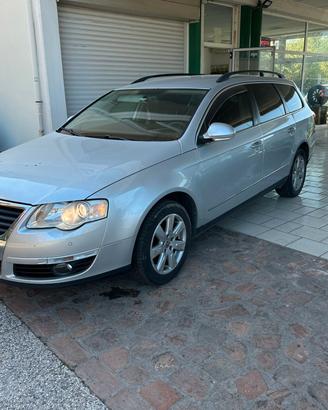 Volkswagen Passat 1.9 TDI/105CV DPF Var. BlueMotio