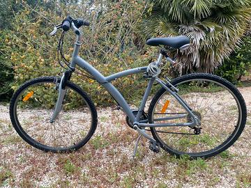 BICICLETTA MOUNTAIN BIKE B-TWIN
