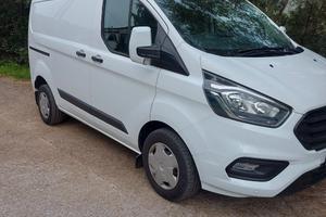 ford transit custom anno 2020 , 2000cc 
