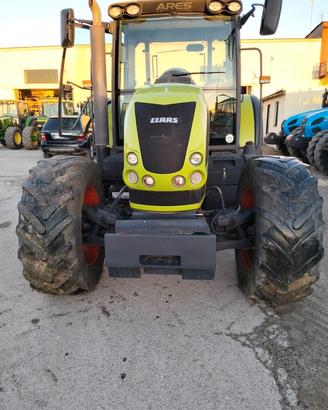 Trattore agricolo CLAAS ARES 657