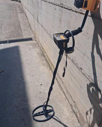 metal detector - Garrett Ace 400i