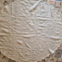 Centrotavola ricamato 